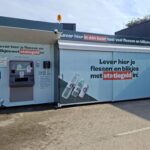 Nieuwe statiegeldautomaat voor flessen en blikjes aan de Voltastraat in Barneveld